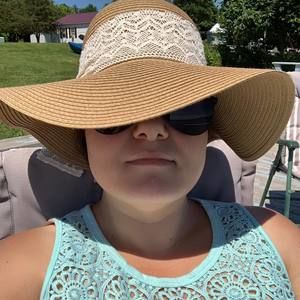 Meet your Posher, Ami